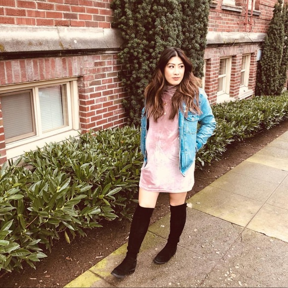 Madewell Dresses & Skirts - Madewell Velvet Dress